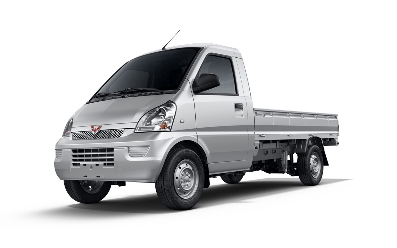 Yetuk qizlar va yosh yigitlarning porno videolari