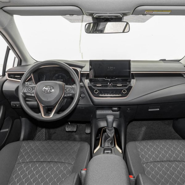 Toyota Allion interior