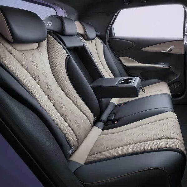 BYD Dolphin 2025
