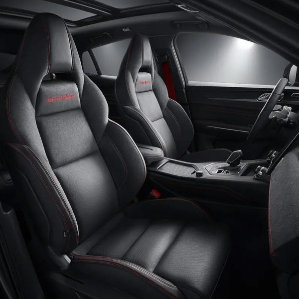 Lynk & Co 05